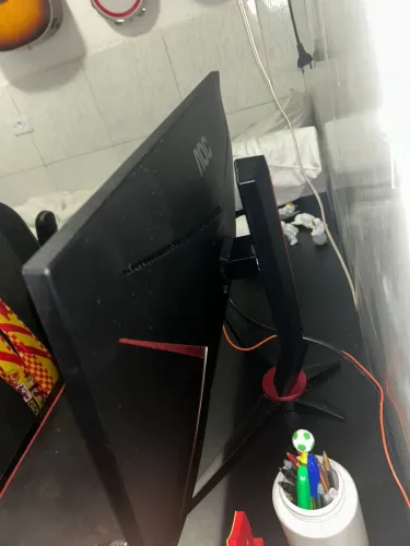 Monitor Gamer AOC Hero 144Hz - Estado de Novo, 1ms, Base Ajustável