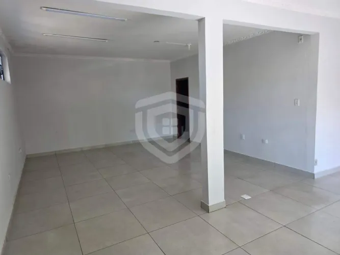 Salão para locação com 120 m² próximo à Praça da TV TEM | Bauru/SP