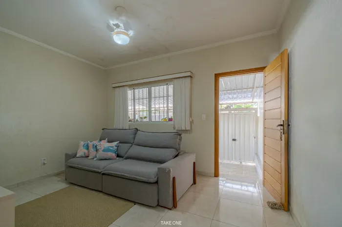 Casa para venda em Jardim Flamboyant com 3 quartos, sendo 1 suíte, 180m²