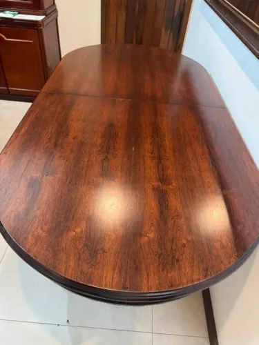 Antiguidade conjunto mesa e cadeiras jacarandá da Bahia anos 60
