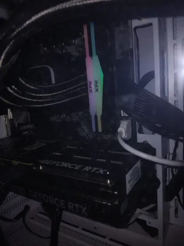 PROCESSADOR AMD RYZEN 7 9800X3D