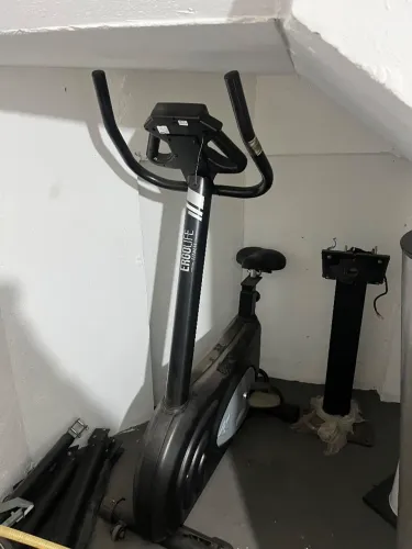 Bicicleta ergométrica vertical ergolife