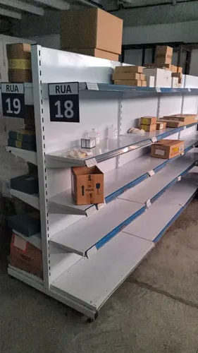 Gôndolas para Comércio