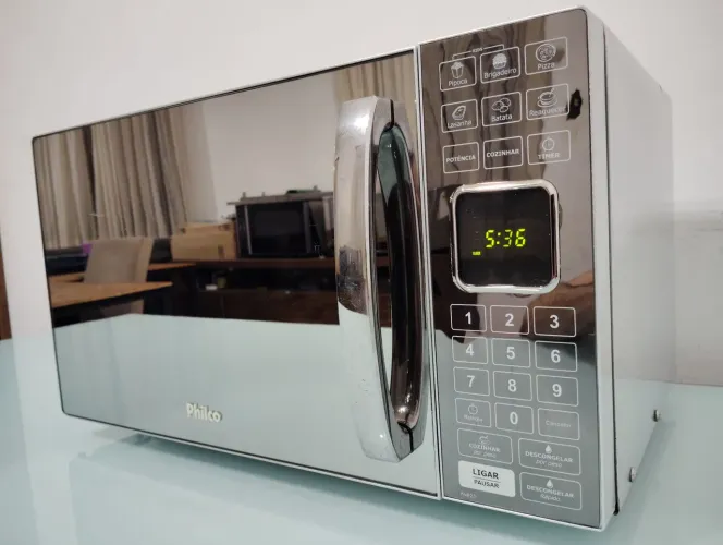 microondas Philco Espelhado cor Inox