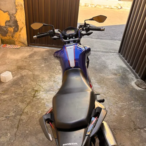 Titan 160