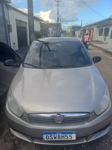 Fiat Grand Siena Essence 1.6 Flex 16V 2014
