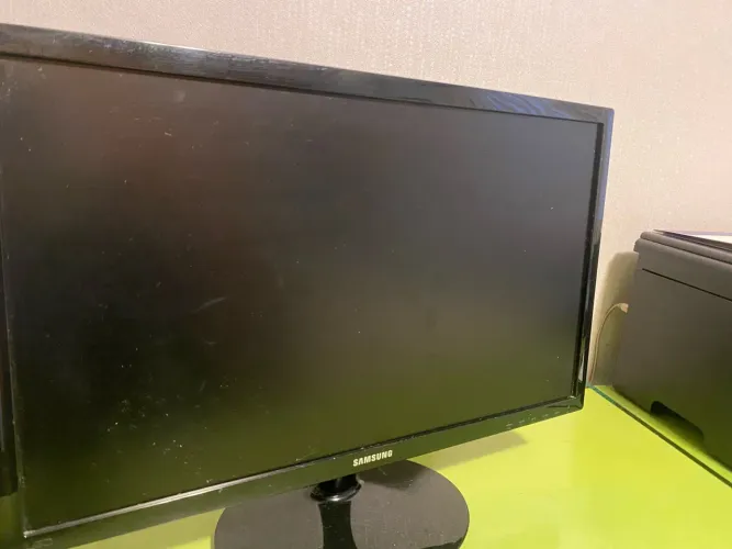 Monitor Samsung 23