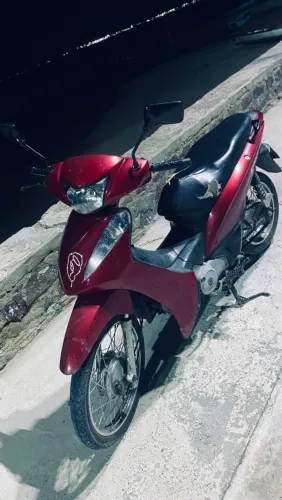 Moto em boas condições