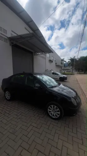 Volkswagen Polo Sedan 1.6 MI 101cv 8V 4P 2005