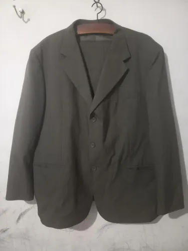 Vende-se Paletó com calça
