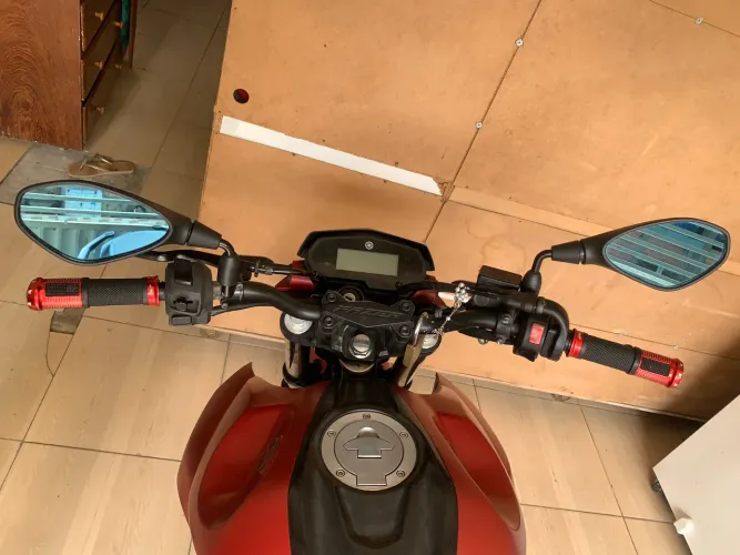 Fz25 Vermelho metálico 
