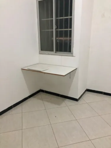 Mesa de parede / bancada suspensa - usada