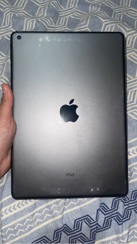 iPad 7th (32GB)