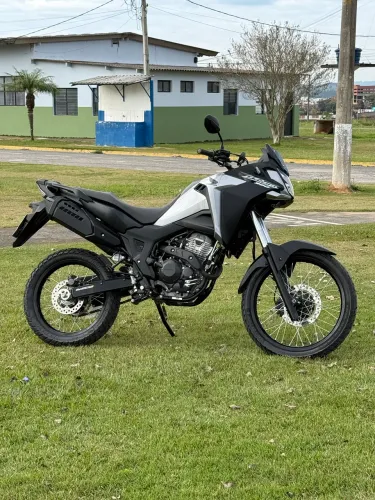 Sahara 300cc 2025 único dono estado de nova 