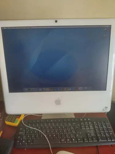 Imac do ano de 2006 - Tela desgastada pelo tempo, mas esta funcionando ok Acompanha caixa
