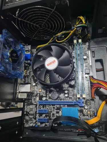 CPU i7 2600 com defeito no power 