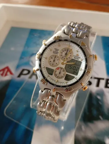 Relógio Citizen Promaster C300