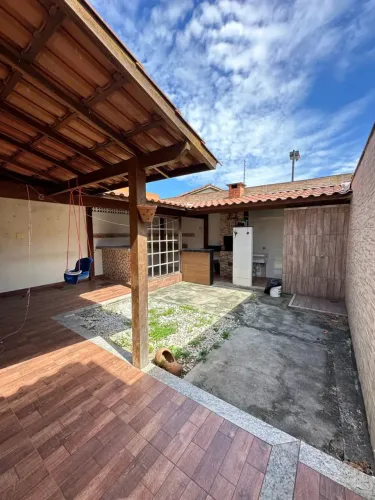 Casa de condomínio na Praia da Baleia