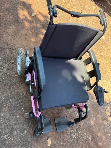 Cadeira de Rodas Motorizada E4 - Ortobras