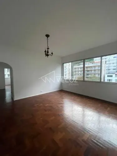 Apartamento : / Residencial / Botafogo