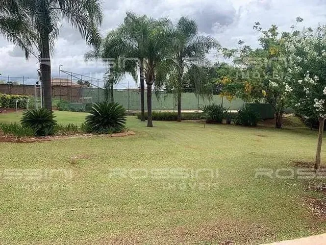 Terreno em condomínio, -
