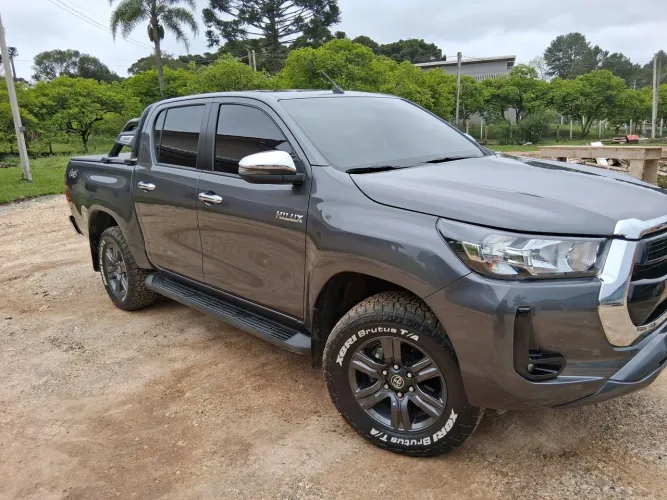 Toyota Hilux CD SR 4X4 2.8 TDI Diesel Aut. 2024