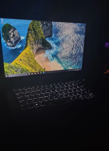 Notebook DELL i5-8250U 16GB DDR4 SSD M2