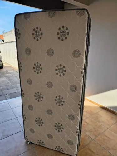 Vende-se cama conjugada Ortobom nova