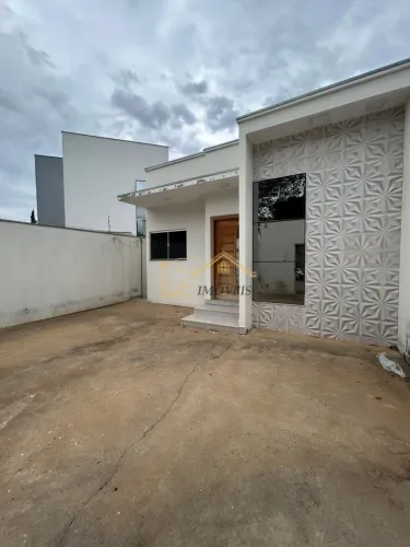 CASA Á VENDA NO BAIRRO IBITURUNA