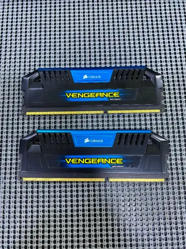 MEMÓRIA 8 GB PC DDR3 