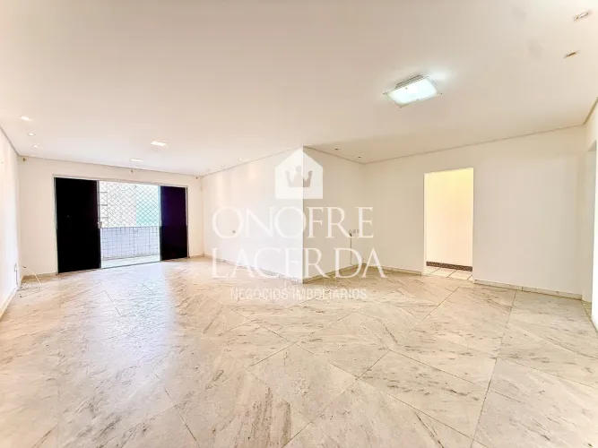 130m² NA RUA DOS NAVEGANTES
