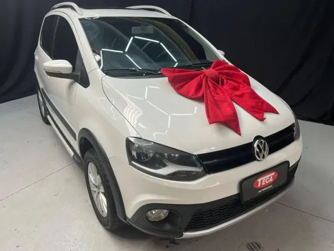 Volkswagen Crossfox 1.6 MI Total Flex 8V 5P 2013