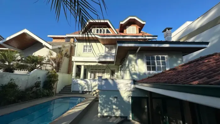 Oportunidade - Casa em Condomínio - Condomínio Jardim das Colinas - 5 Dormitórios - 800m².