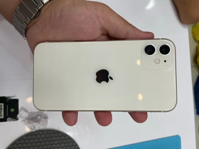 iPhone 11 64gb branco