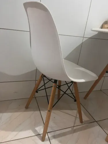 Cadeiras pés palito