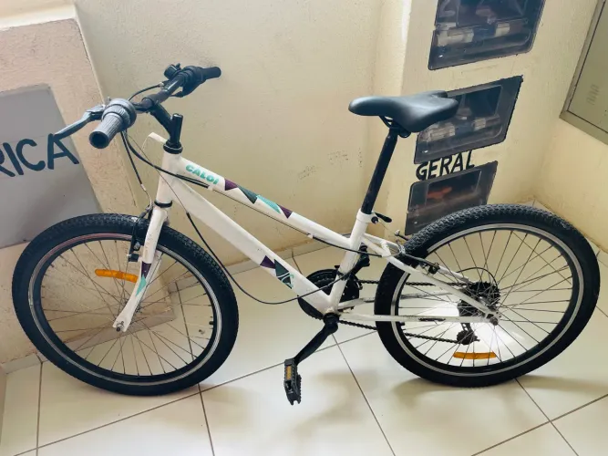 Vendo bicicleta Caloi aro 24