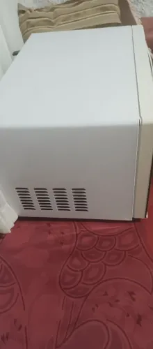 Vendo máquina de lavar roupa Eletrolux com defeito e um microondas também com defeito 