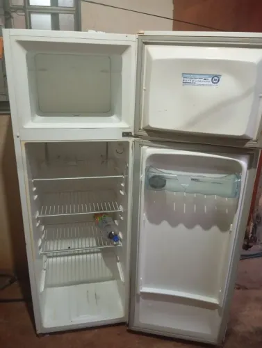 Geladeira Electrolux 260 litros