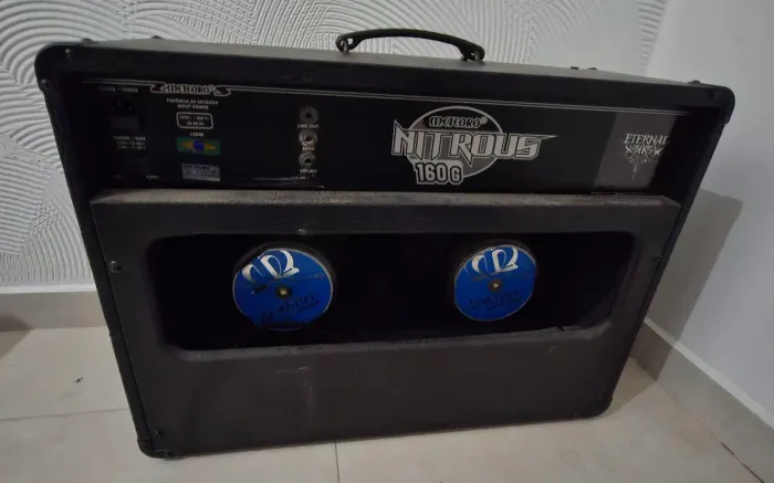 Amplificador Meteoro nitrus 160 guitarra
