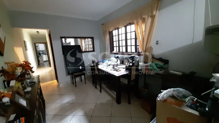 Sobrado + 04 imóveis para renda