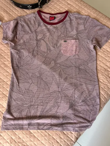 roupas variadas
