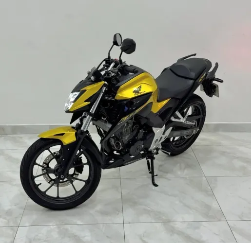 CB 300 TWISTER 