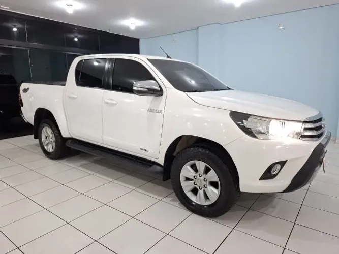 Toyota Hilux CD SRV 4X4 2.8 TDI Diesel Aut. 2017