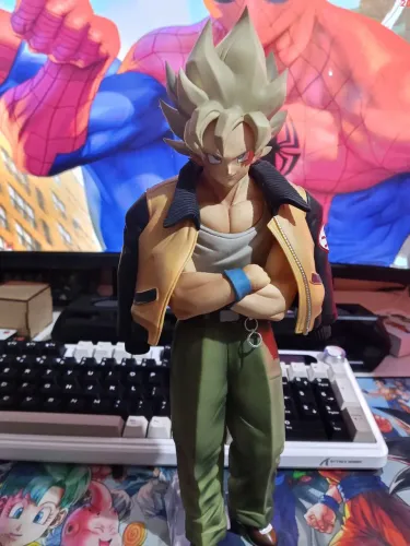 Action figure Goku SSJ (full power)