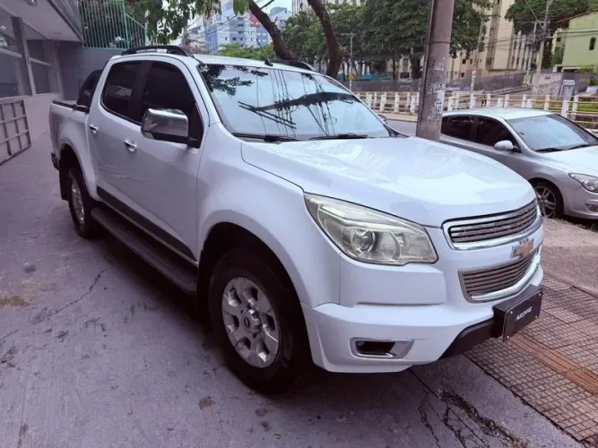 Chevrolet S10 Pick-up LT 2.4 F.power 4X2 CD 2013