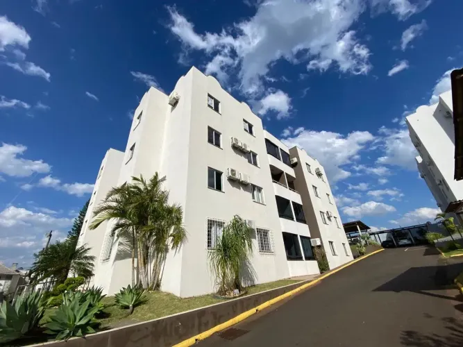 Apartamento semimobiliado para Locação - 80m² - 3 quartos - Santa Maria - Chapecó-SC