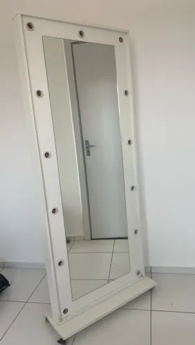 Vendo espelho