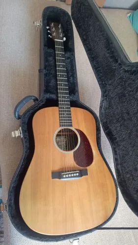 Violão Martin DX1 RAE - Tampo Maciço 