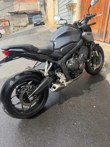 CB 650 R 2024
