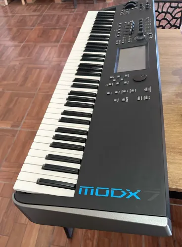 Yamaha MODX7